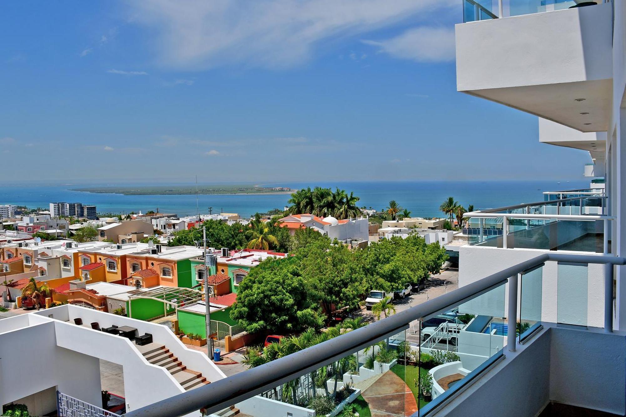 Oceanview Living Space & Balcony With Fiberoptic Wifi! ラパス エクステリア 写真