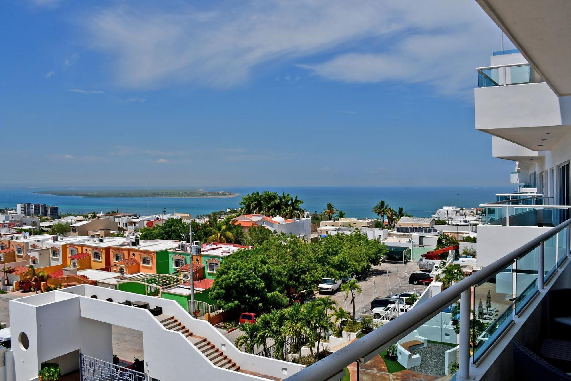 Oceanview Living Space & Balcony With Fiberoptic Wifi! ラパス エクステリア 写真
